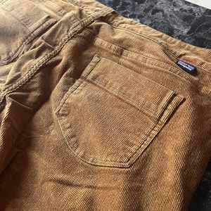 Patagonia Women’s Corduroy Pants Brown 32